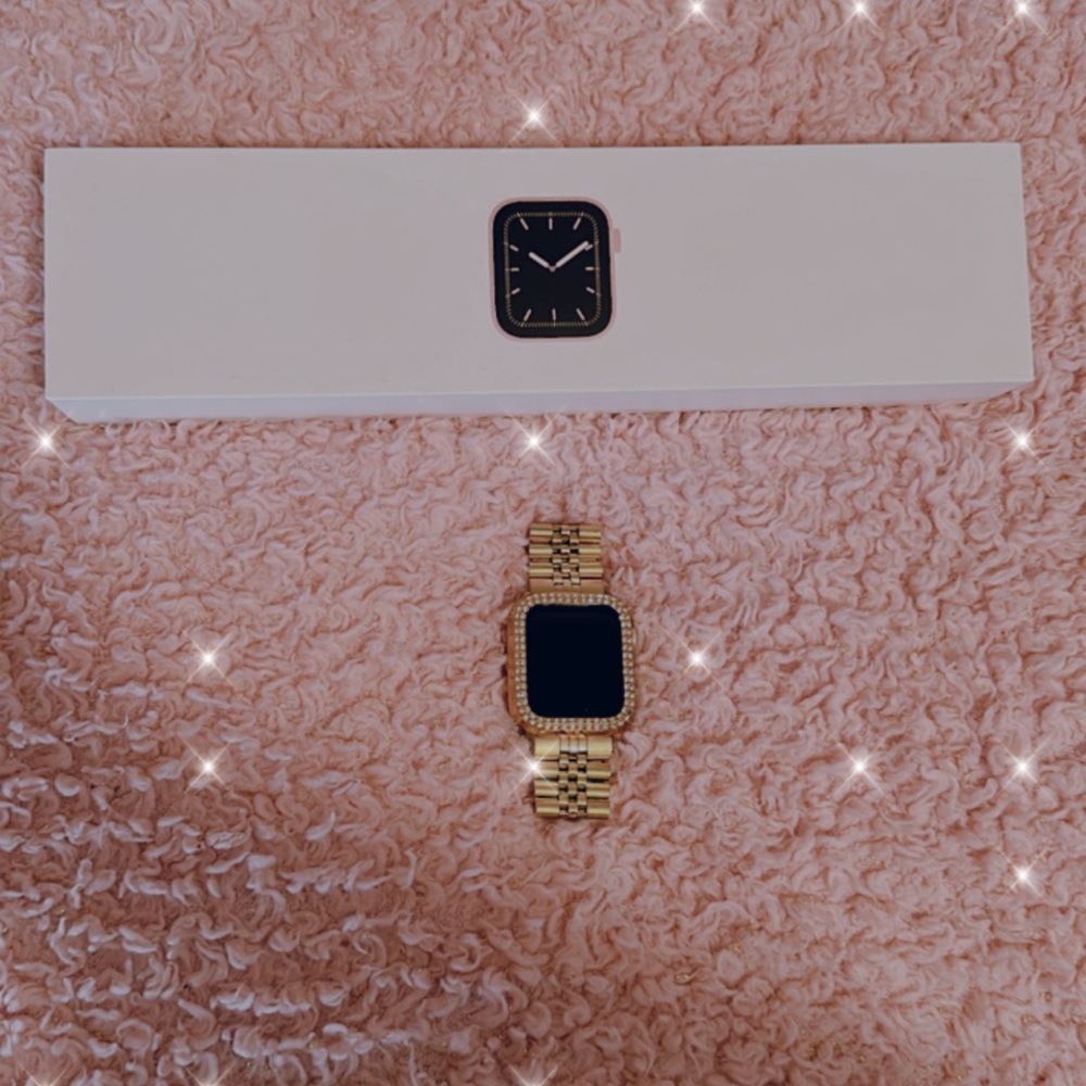 Series 5 44 mm Cellular/Wi-Fi Compatibility Watch